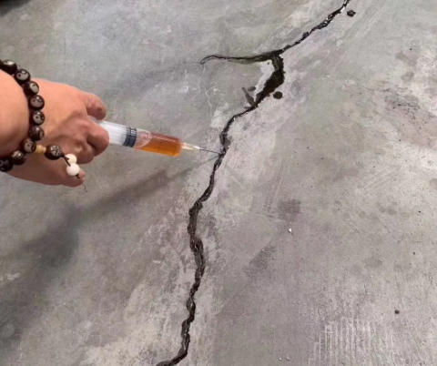 资中混凝土裂缝修补技术详解​